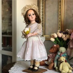 выставка «Волшебство старинной куклы»